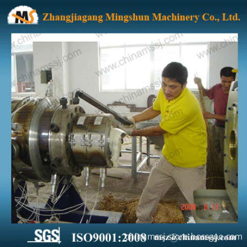 good quality plastic pvc water pipe extrusion machine